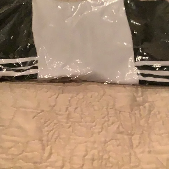 Authentic Two-Tone Sheath Dress  size 2X Black and white Brand New - Picture 3 of 3